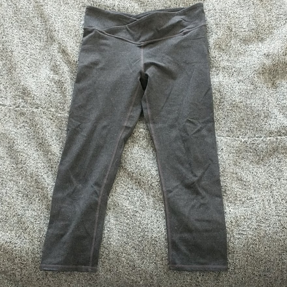 Fabletics grey leggings